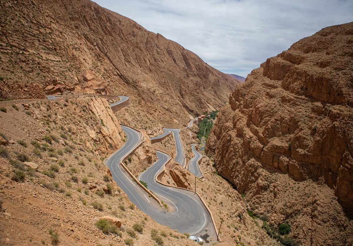 La carretera de curvas de las gargantas del Dades